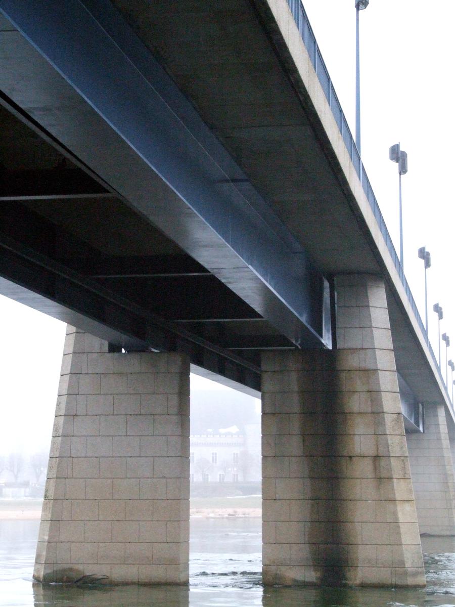 Sully-sur-Loire Bridge 