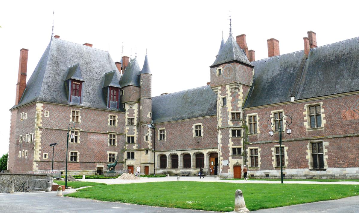 Château de Gien, côté cour 