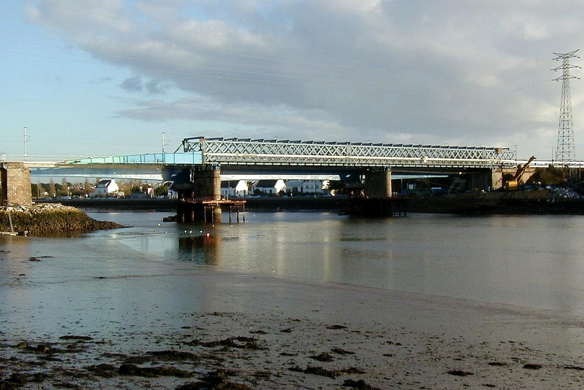 Lorient - Pont ferrovaire sur le Scorff - Délancement de l'ancien tablier 