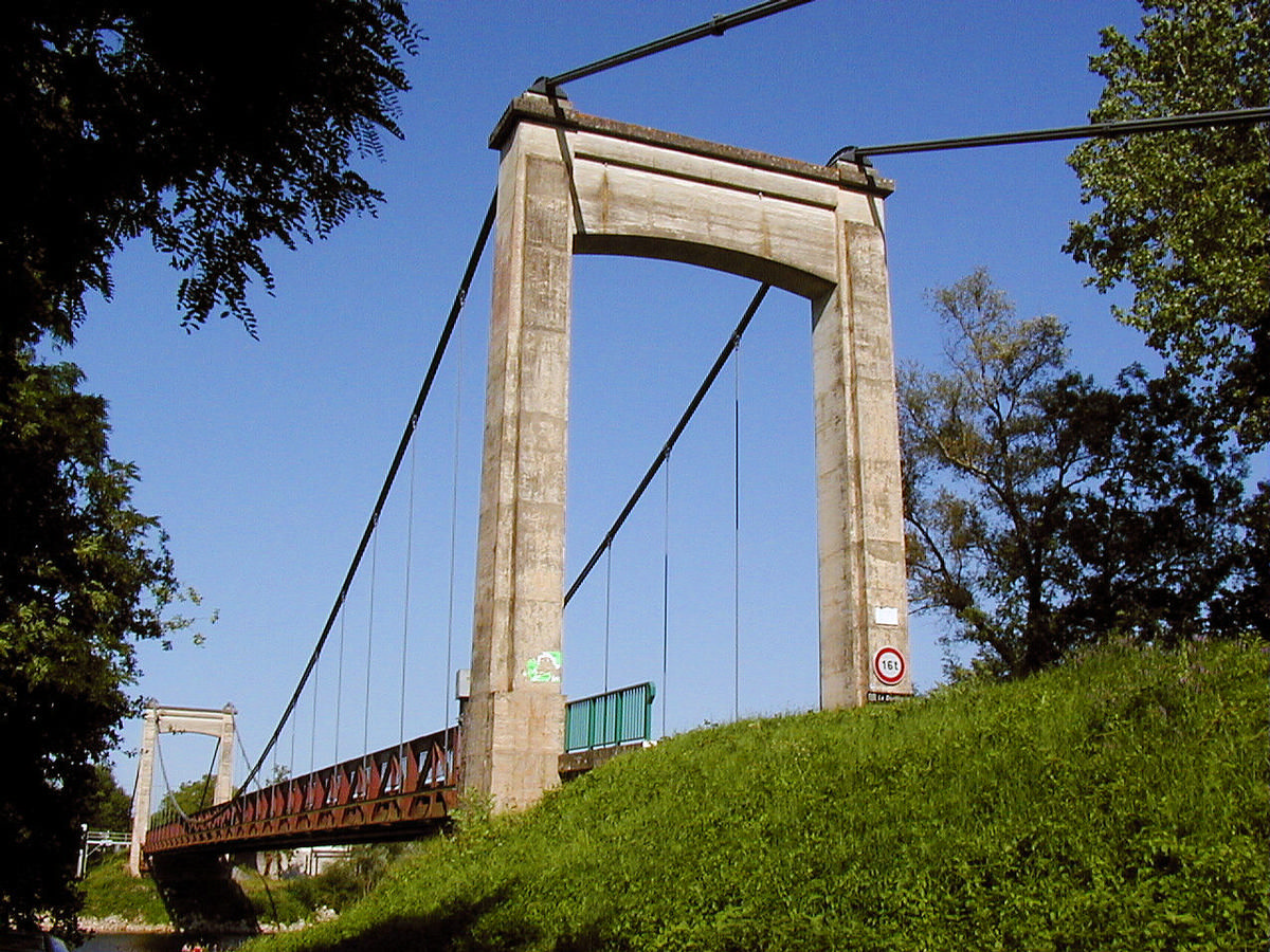 Pont de Carennac - Pont permettant le franchissement de la Dordogne par le C20 