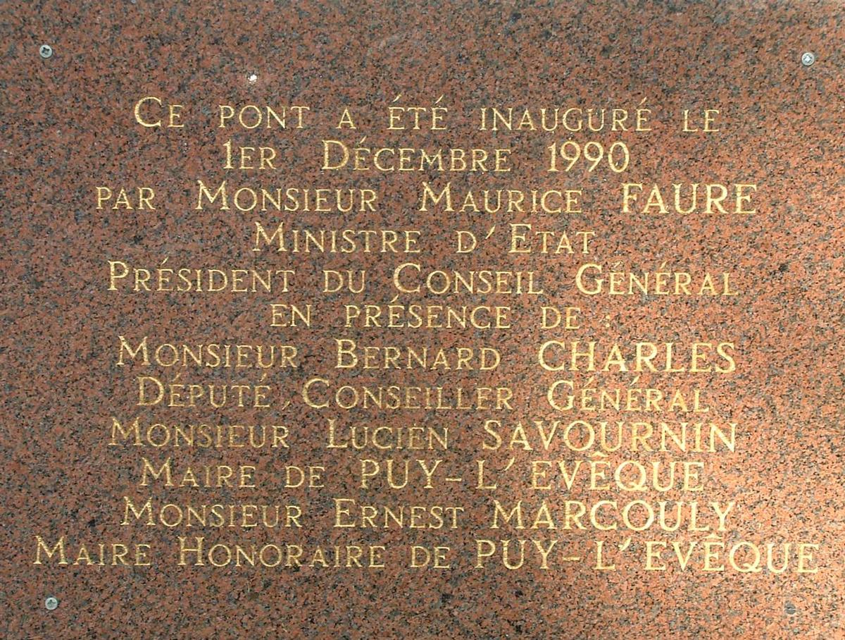 Puy-l'Evêque - Pont sur le Lot - Plaque commémorative 