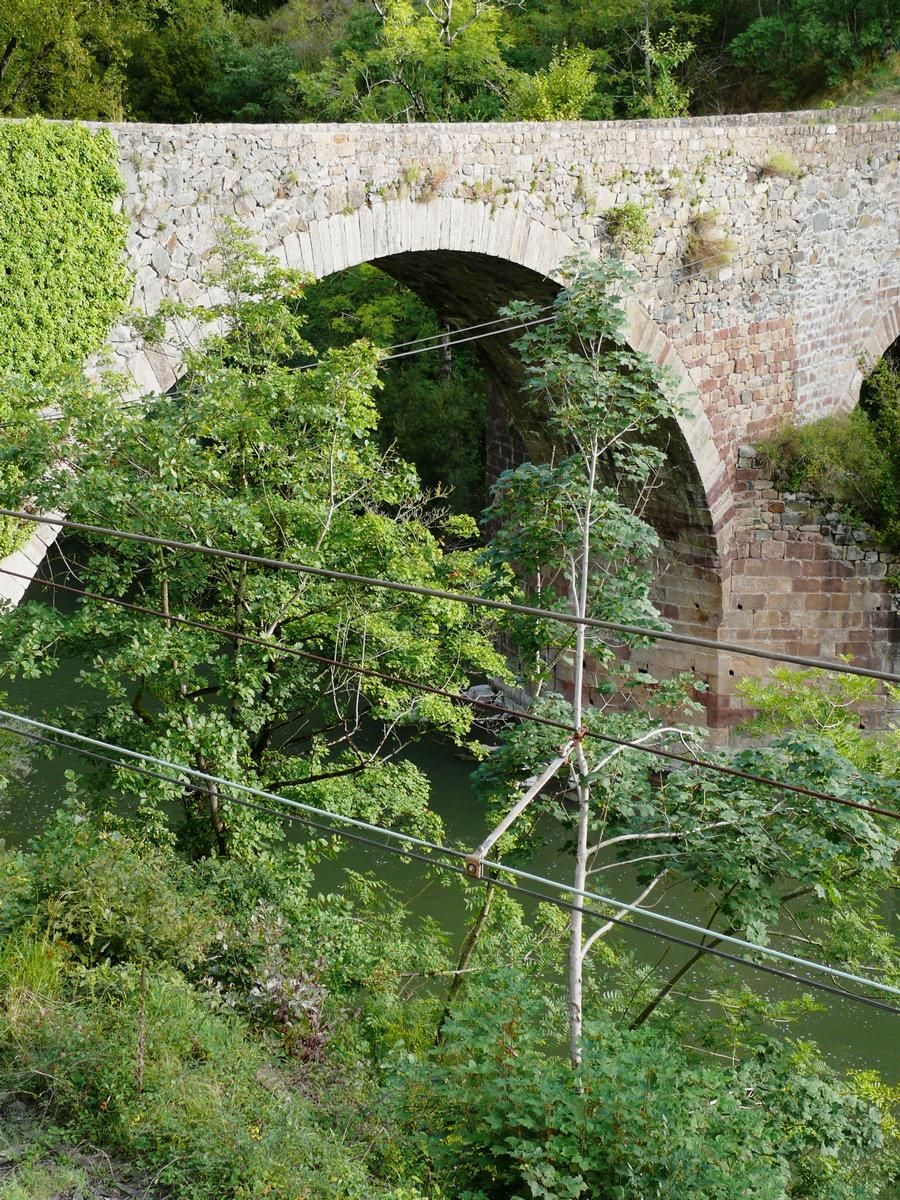 Banassac - Pont de Montferrand sur le Lot 