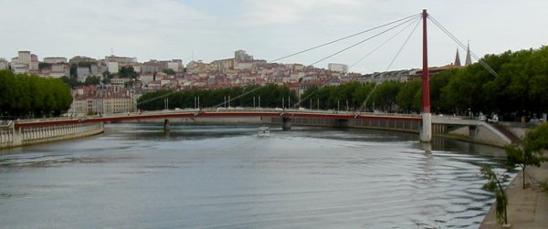Footbridge at the Palais de Justice in Lyon 