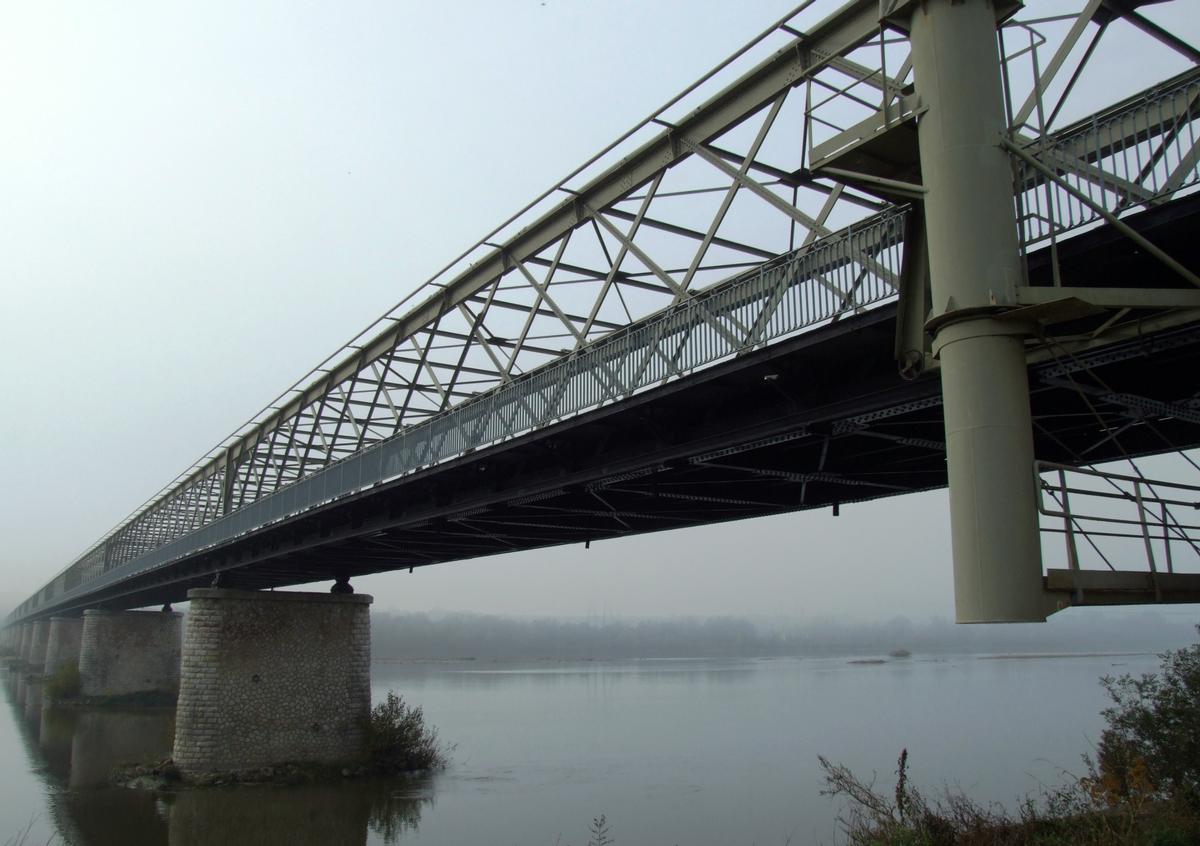 Pont de Varennes-sur-Loire 