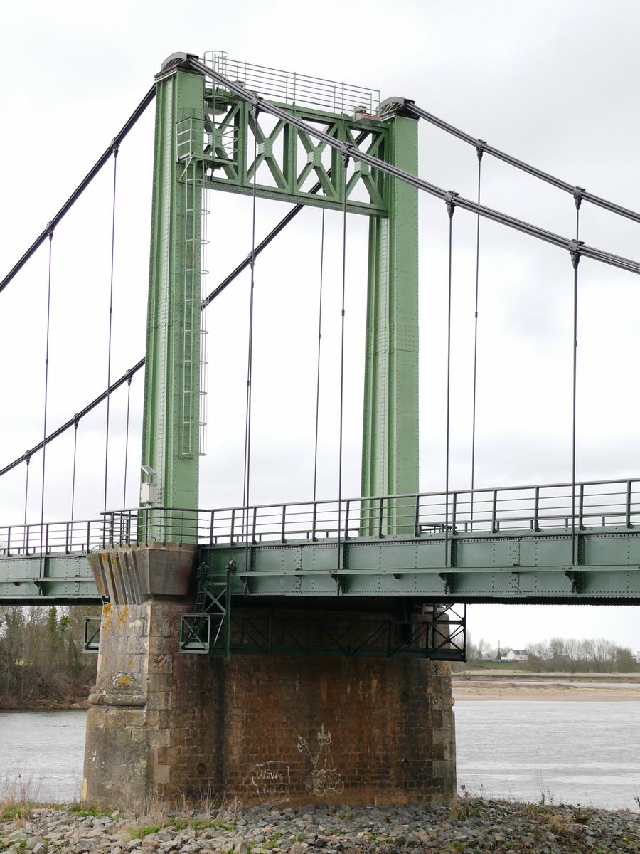 Hängebrücke Gennes 