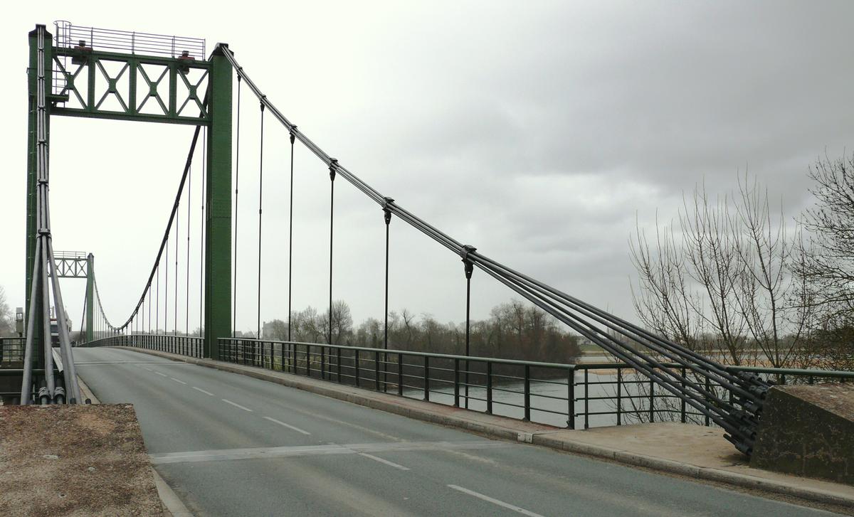 Hängebrücke Gennes 