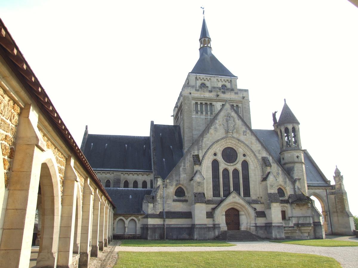 Dormans - Mémorial des Batailles de la Marne 1914 - 1918 - Chapelle et l'ossuaire 