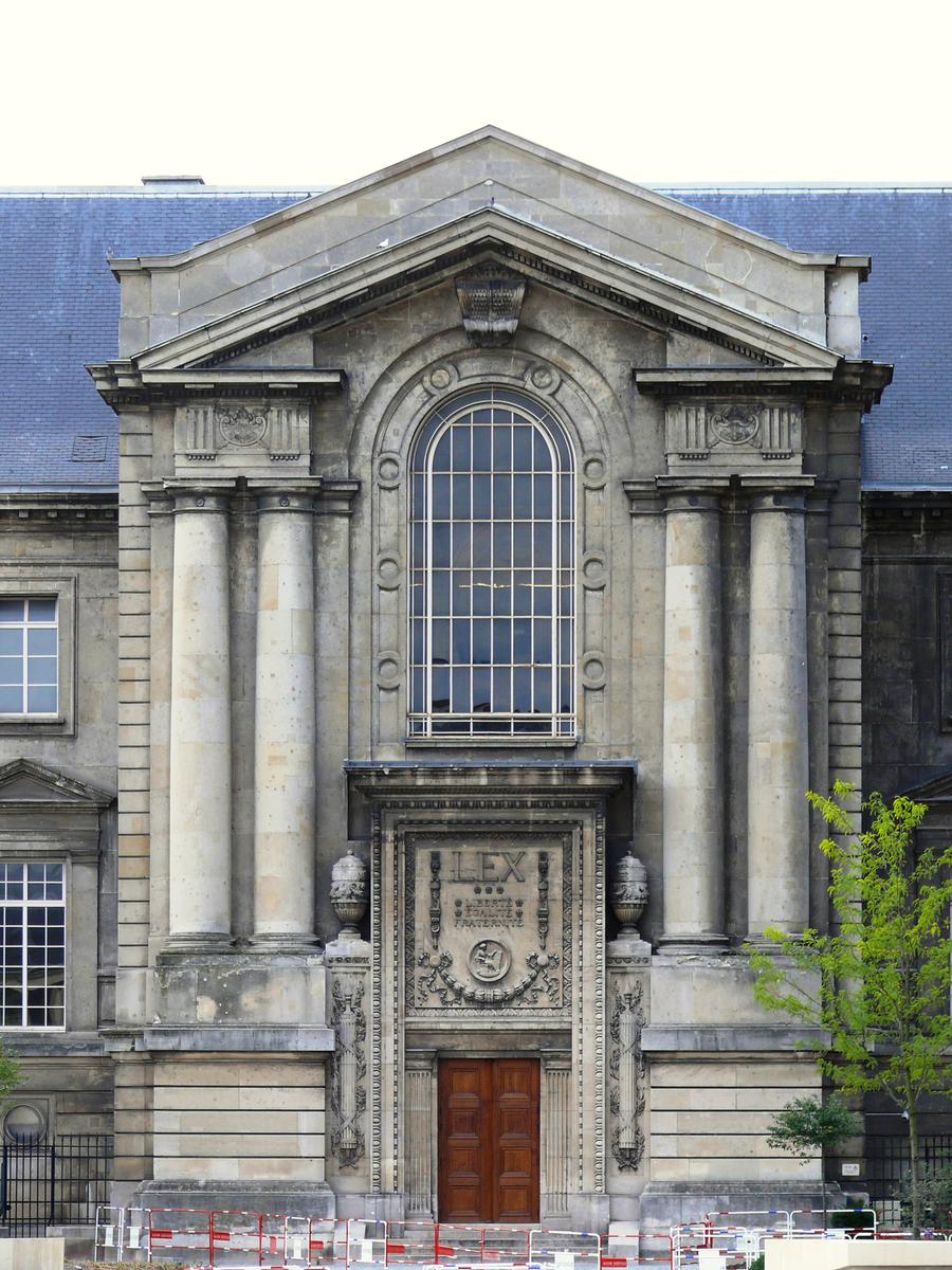 Reims - Palais de Justice 
