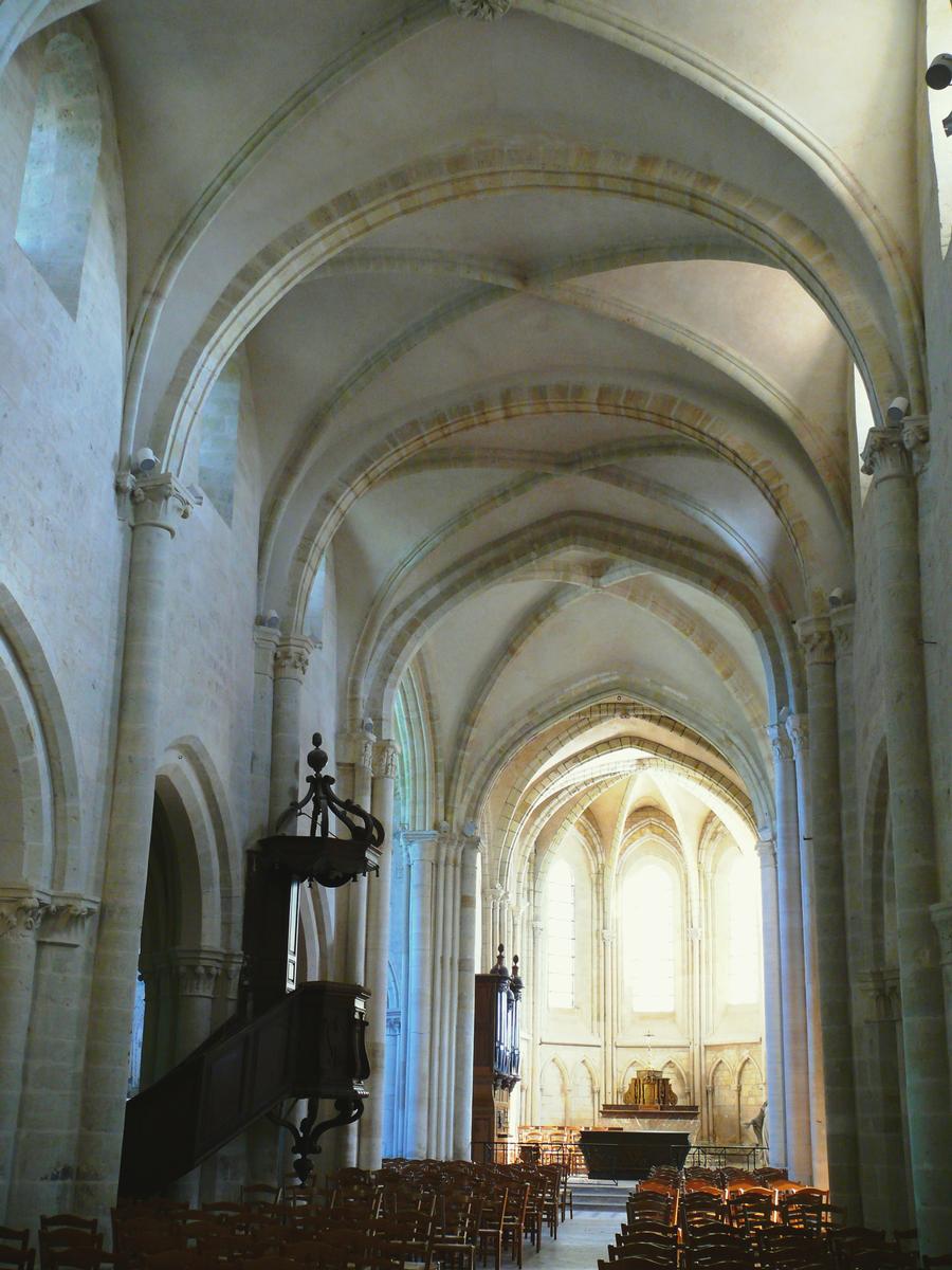 Sainte-Ménehould - Eglise Notre-Dame-du-Château - Nef 