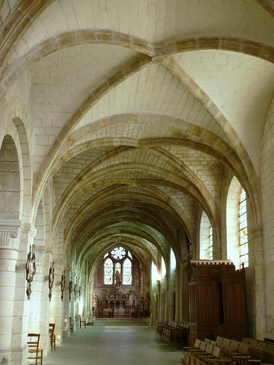 Châlons-en-Champagne - Eglise Saint-Jean-Baptiste - Bas-côté 