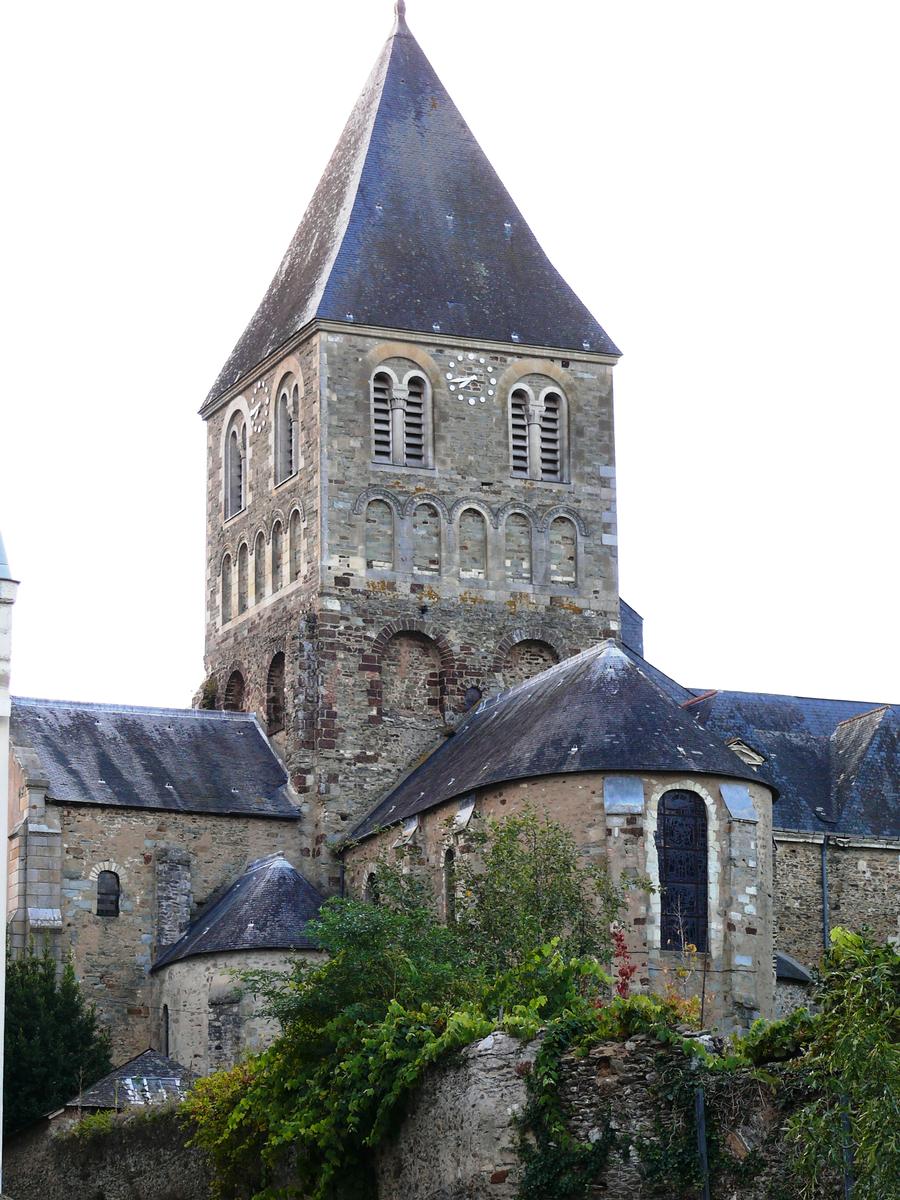 Château-Gontier - Eglise Saint-Jean-Baptiste - Chevet 