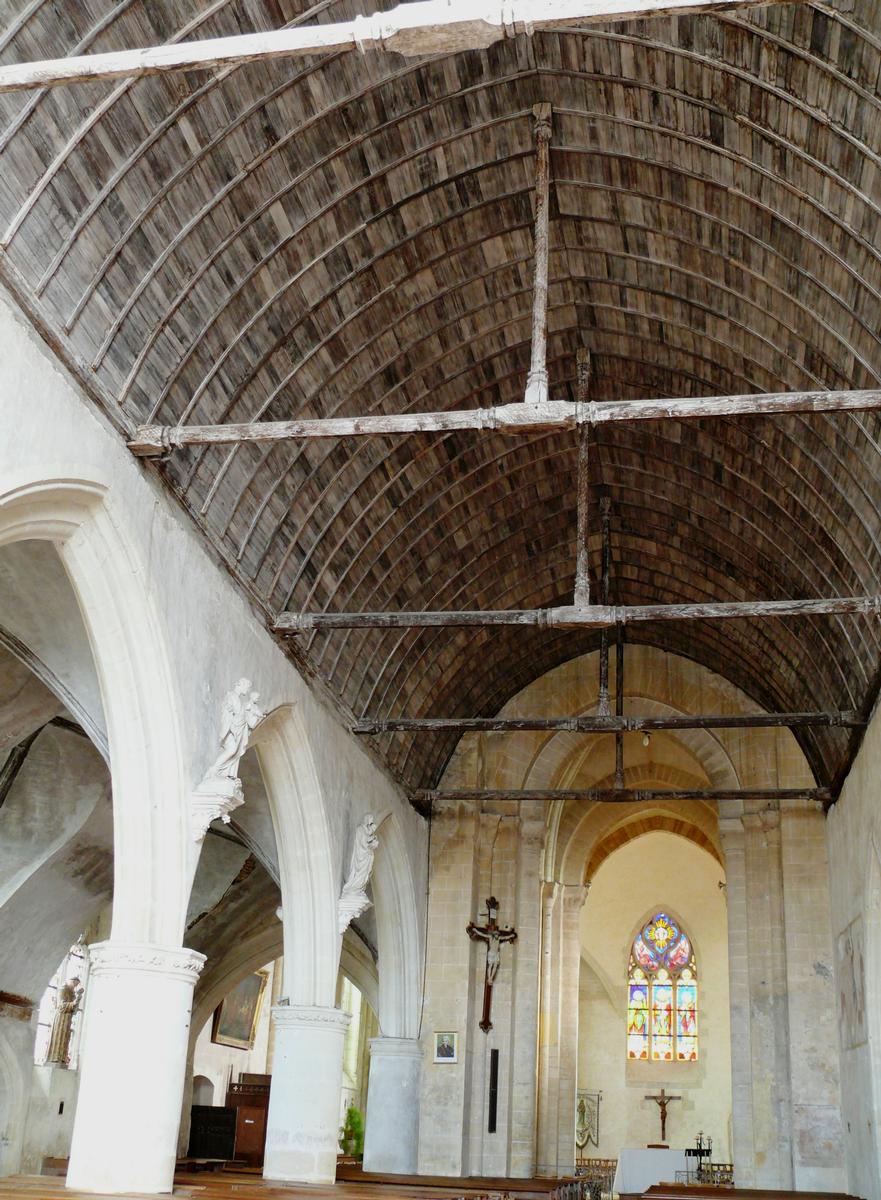 Saint-Denis-d'Anjou - Eglise Saint-Denis - Nef 