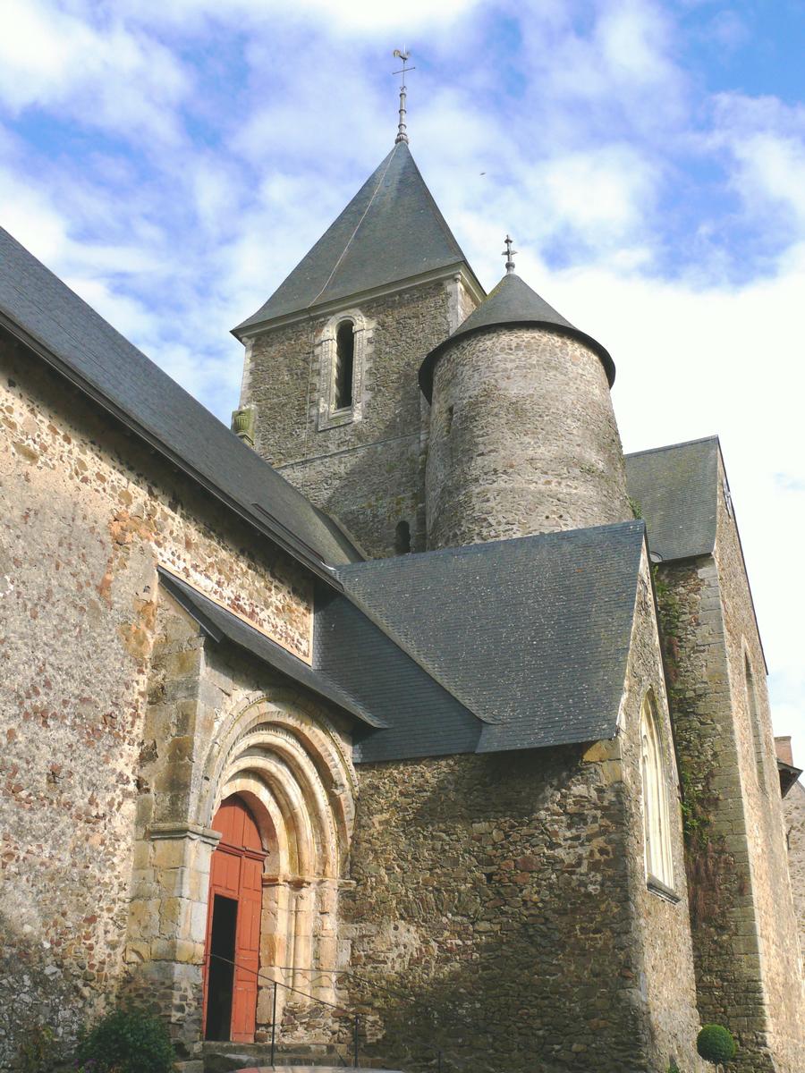 Saint-Denis-d'Anjou - Eglise Saint-Denis - Porte latérale 