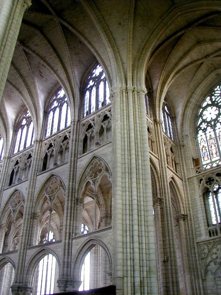 Cathédrale Saint-Etienne de Meaux.Croisée du transept côté sud 