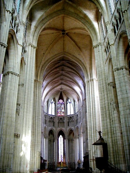 Cathédrale Saint-Etienne de Meaux.Vaisseau central 