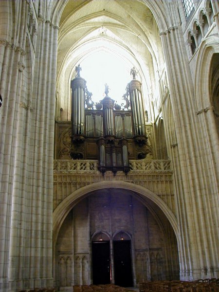 Cathédrale Saint-Etienne de Meaux.Tribune d'orgue à l'ouest 