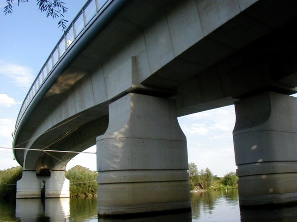 Viaduc de Mesnil-le-Roi.Pont principal sur la Seine 