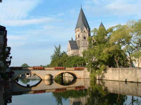 Pont des Roches et Temple Neuf, Metz 