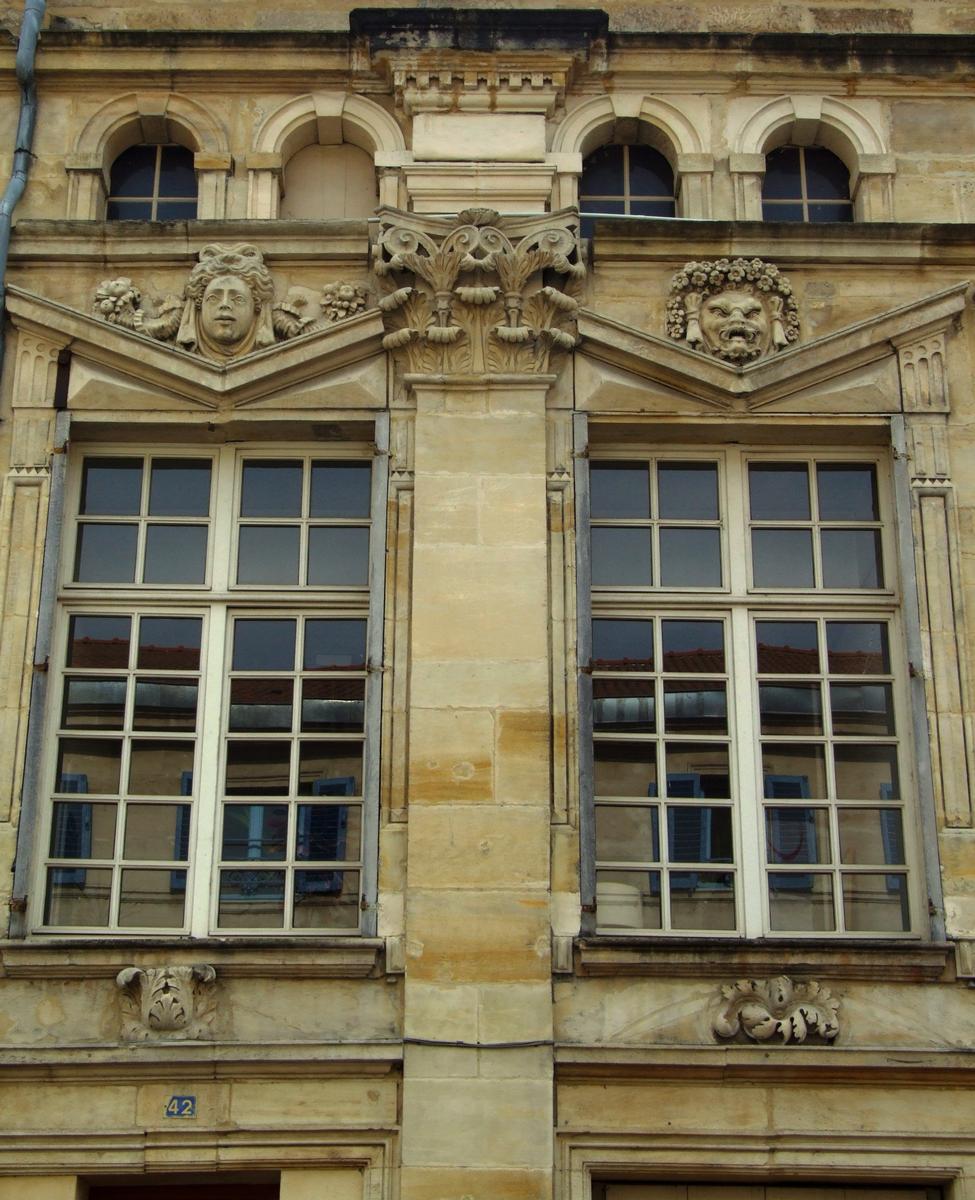Bar-le-Duc - Hôtel particulier, 42 rue du Bourg - Façade - Détail 