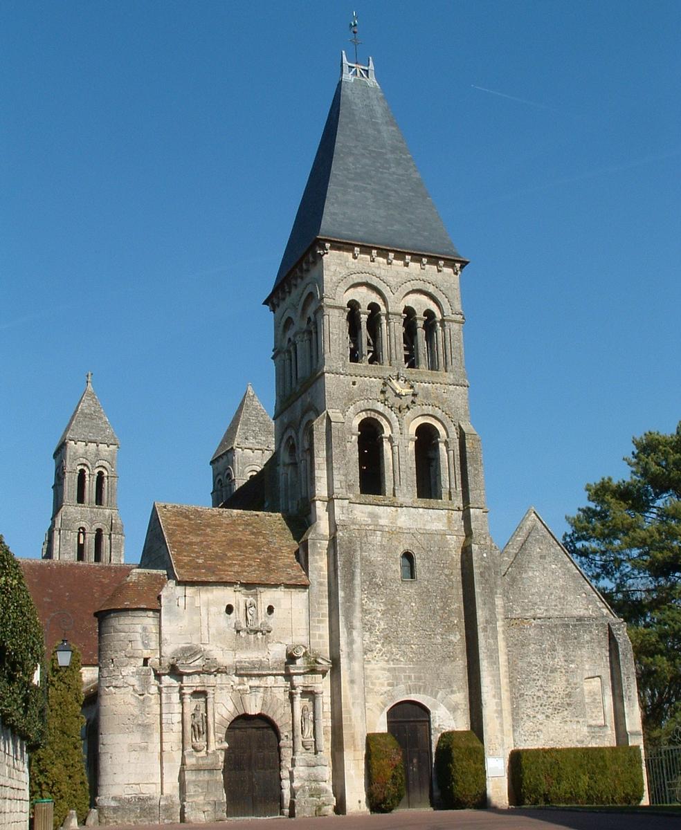 Morienval (Oise) - Eglise - Façade occidentale 
