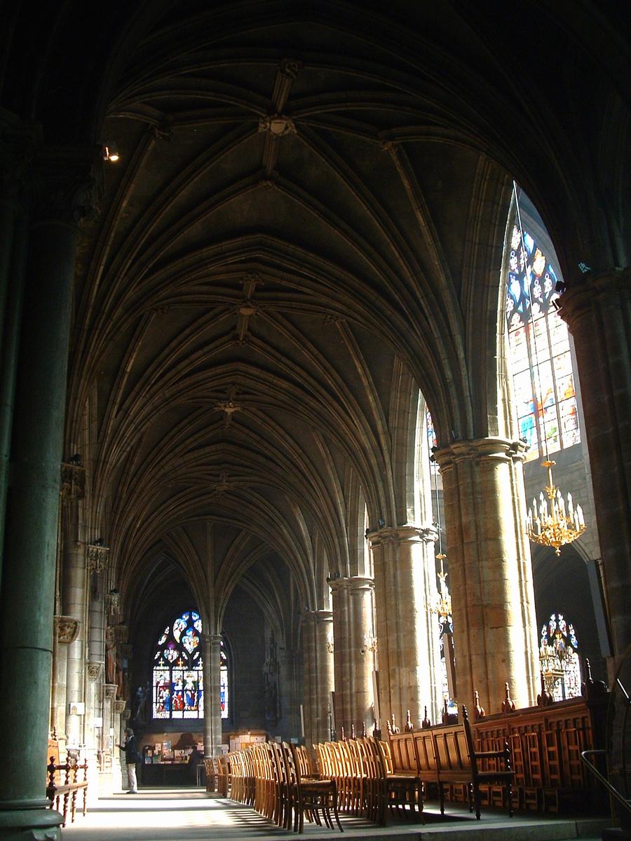 Moulins - Cathédrale Notre-Dame - Collatéral Nord 