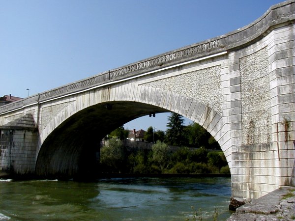 Pont de Neuville-sur-Ain 