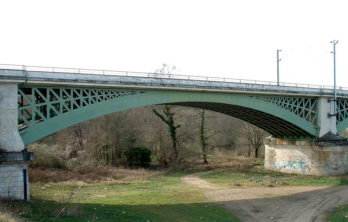 Nevers - Pont ferroviaire sur la Loire - Une travée 