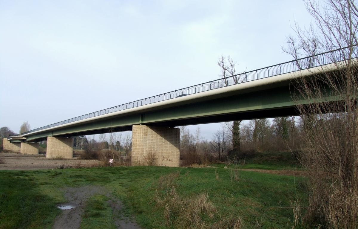 Pont du Guétin - Ensemble vu de la rive droite 
