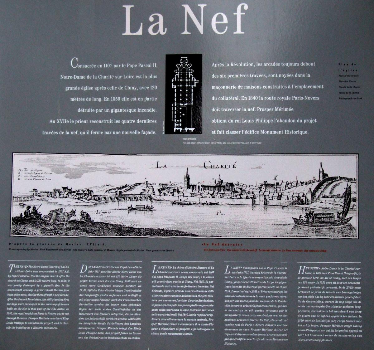 La Charité-sur-Loire - Eglise prieurale Notre-Dame - Panneau d'information sur la nef 