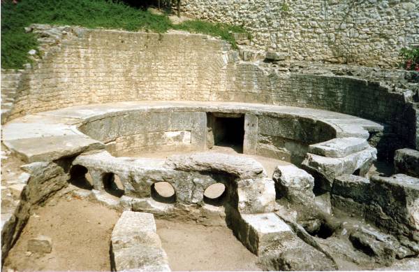 Castellum divisorium à Nîmes 