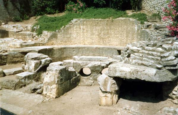 Castellum divisorium à Nîmes 