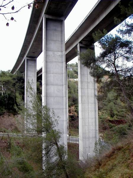 Viaduc de la Nuec (Autoroute A8) 