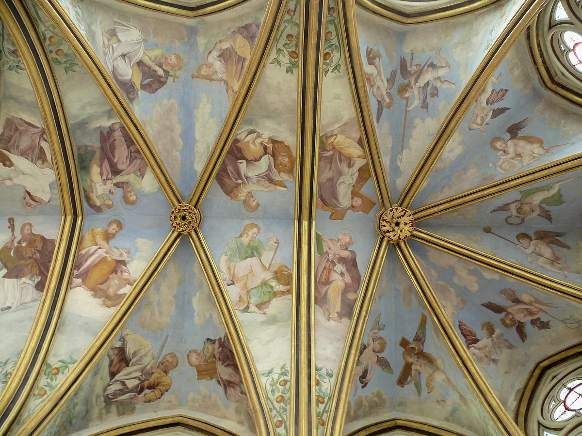 Fiche média no. 137366 Abbaye royale de Chaalis - Chapelle Sainte-Marie ou de l'Abbé - Intérieur - En 1541, Hippolyte d'Este, archevêque de Milan, est nommé abbé de Chaalis par le roi François I er . Entre 1541 et 1549 il fait aménager ses appartements. Il demande au Primatice de peindre les fresques de la chapelle