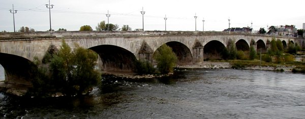 Pont George V, Orléans.Côté aval 