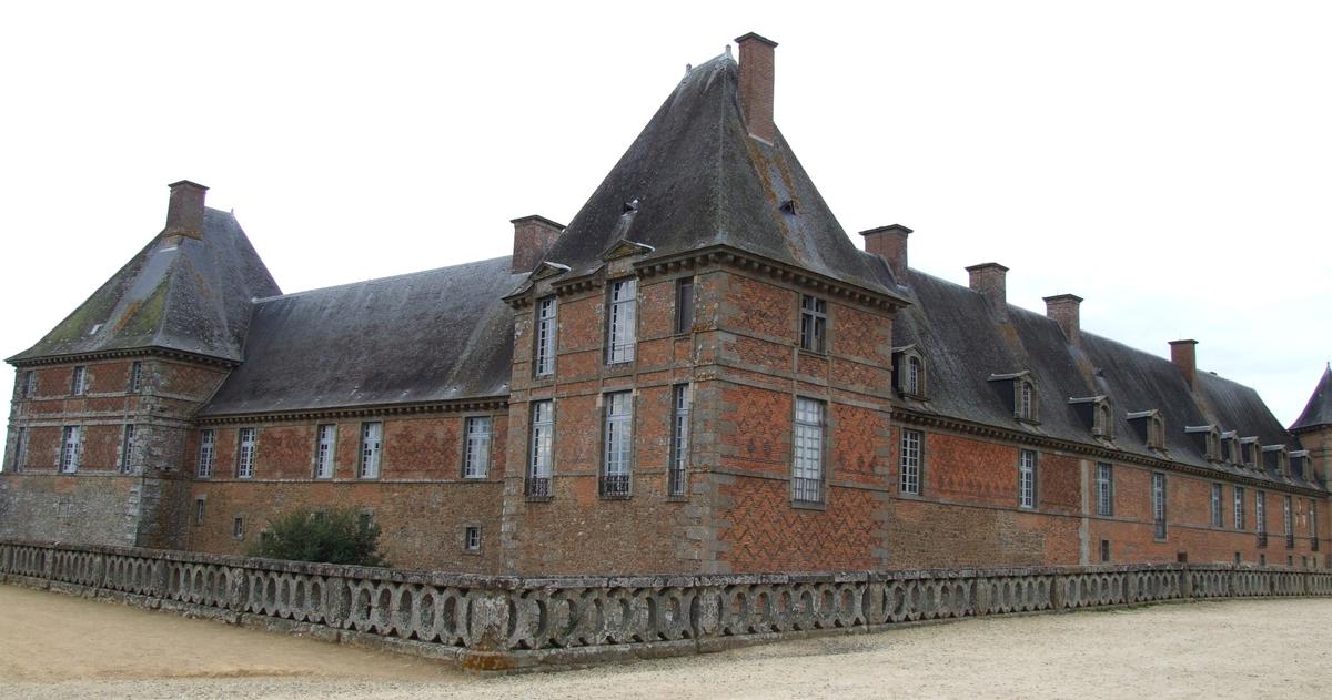 Château de Carrouges - Les deux ailes construites par François Gabriel 