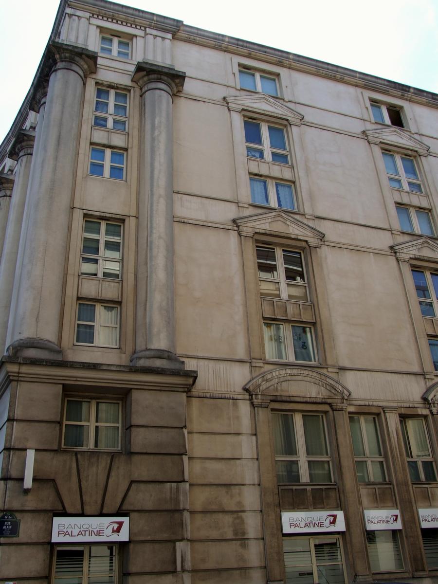 Immeuble Les Echelles du Baroque - L'Amphithéâtre - Façade rue Alain 