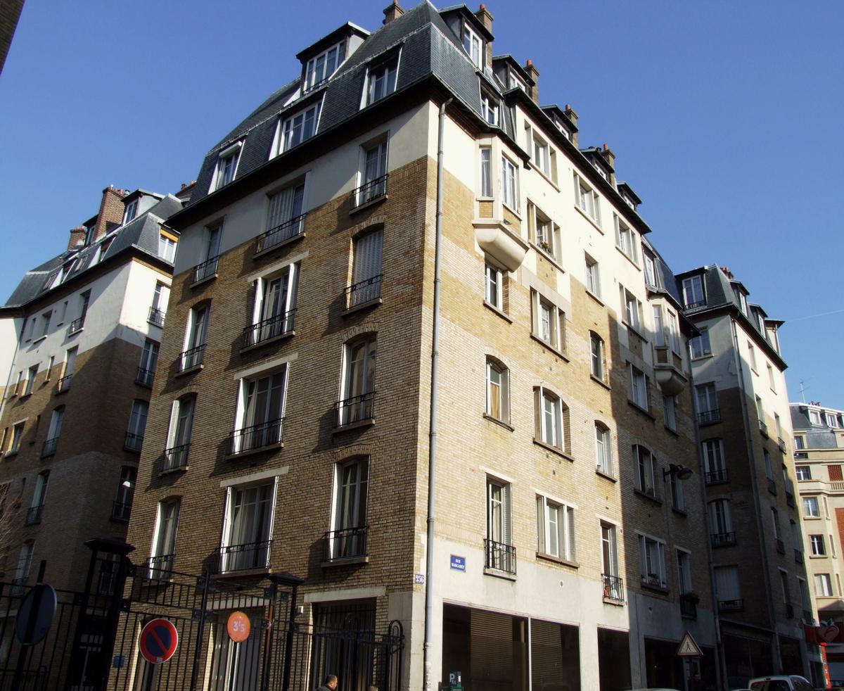 Paris 18ème arrondissement - Immeuble pour la Fondation Rothschild construit par Henri Provensal de 1913 à 1919 Paris 18 ème arrondissement - Immeuble pour la Fondation Rothschild construit par Henri Provensal de 1913 à 1919