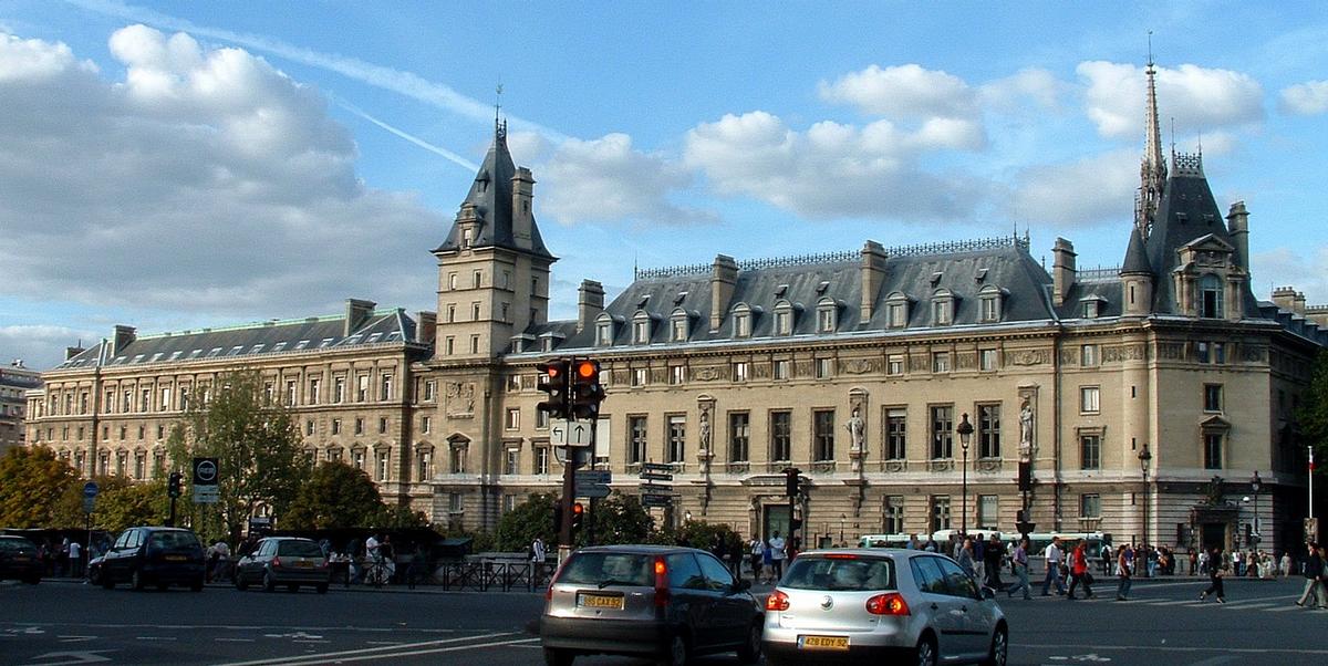 Paris - Palace of Justice 