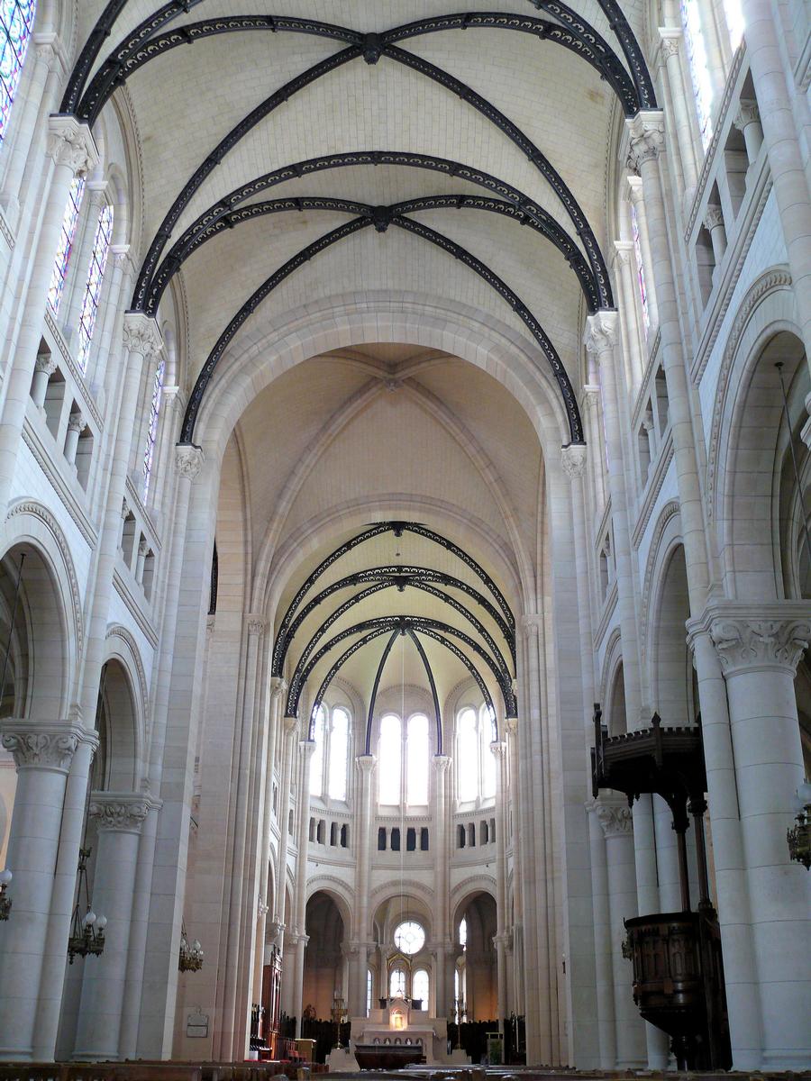 Paris 20ème arrondissement - Eglise Notre-Dame de la Croix - Nef 