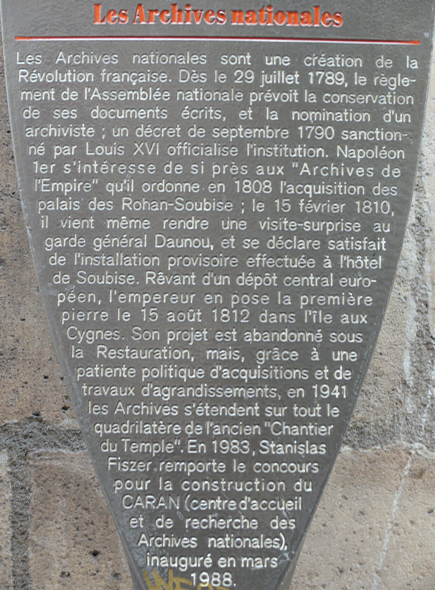 Paris 3ème arrondissement - Archives nationales - Panneau d'information 