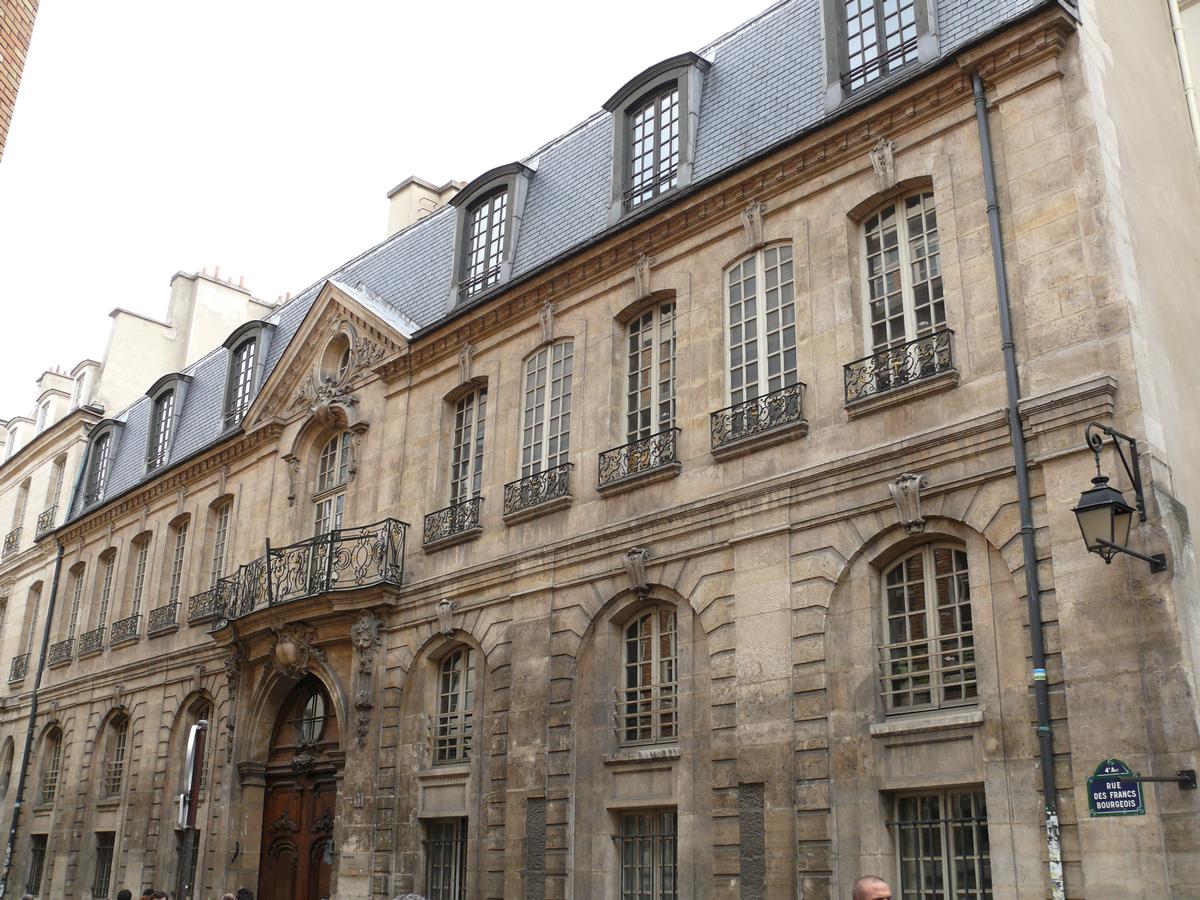 Paris - 4ème arrondissement - Hôtel d'Albret - Façade sur la rue des Francs-Bourgeois 