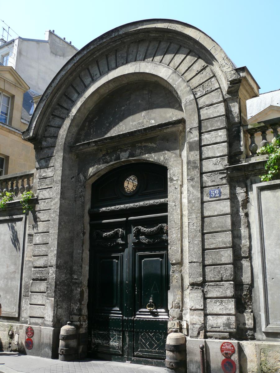 Paris 7ème arrondissement - Hôtel de Cavoye - Le portail construit en 1687 
