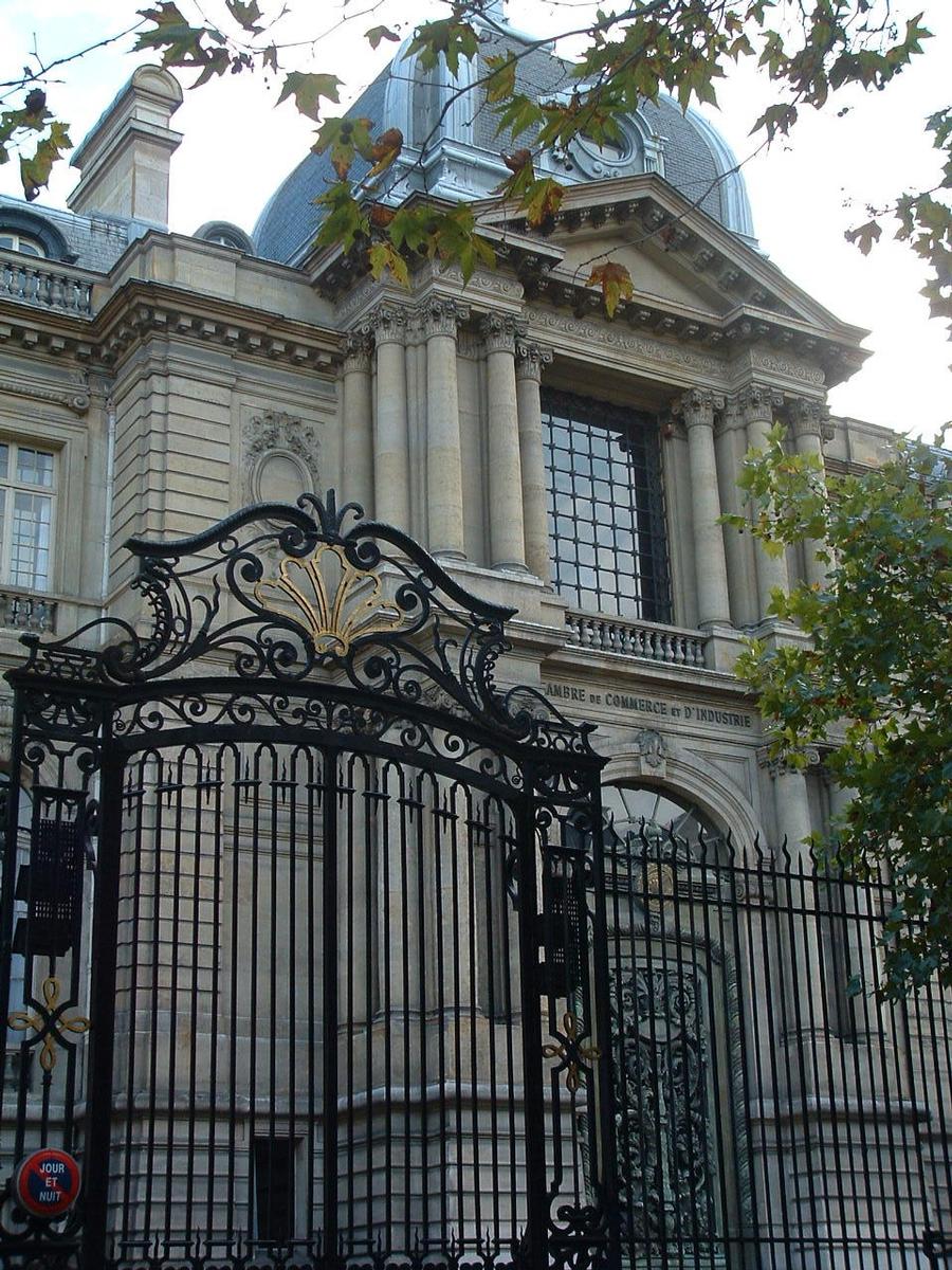 Chambre de Commerce et d'Industrie de Paris (ancien hôtel Potocki) - Grille d'antrée et avant-corps central 