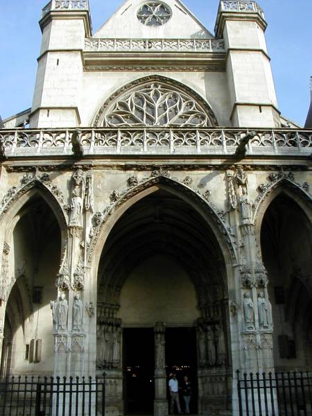Eglise Saint-Germain-l'Auxerrois, Paris.Façade 