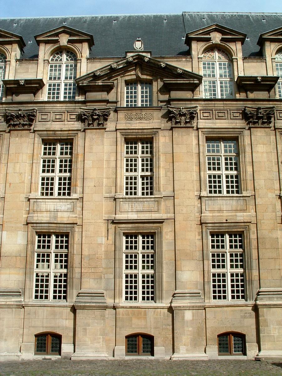 Hôtel de Lamoignon, Paris 