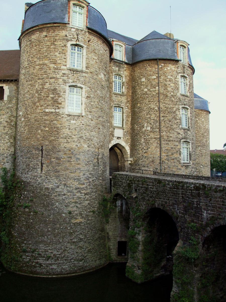 Boulogne-sur-Mer Castle (Boulogne-sur-Mer, 4th century-16th century ...