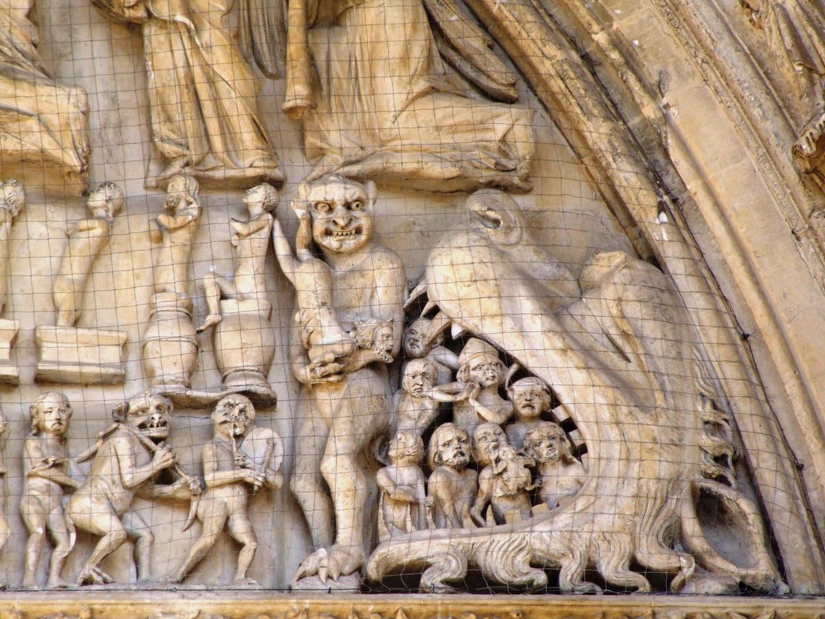 Saint-Omer - Cathédrale Notre-Dame - Portail sud - Tympan: Jugement Dernier - Beaucoup allèrent en Enfer 
