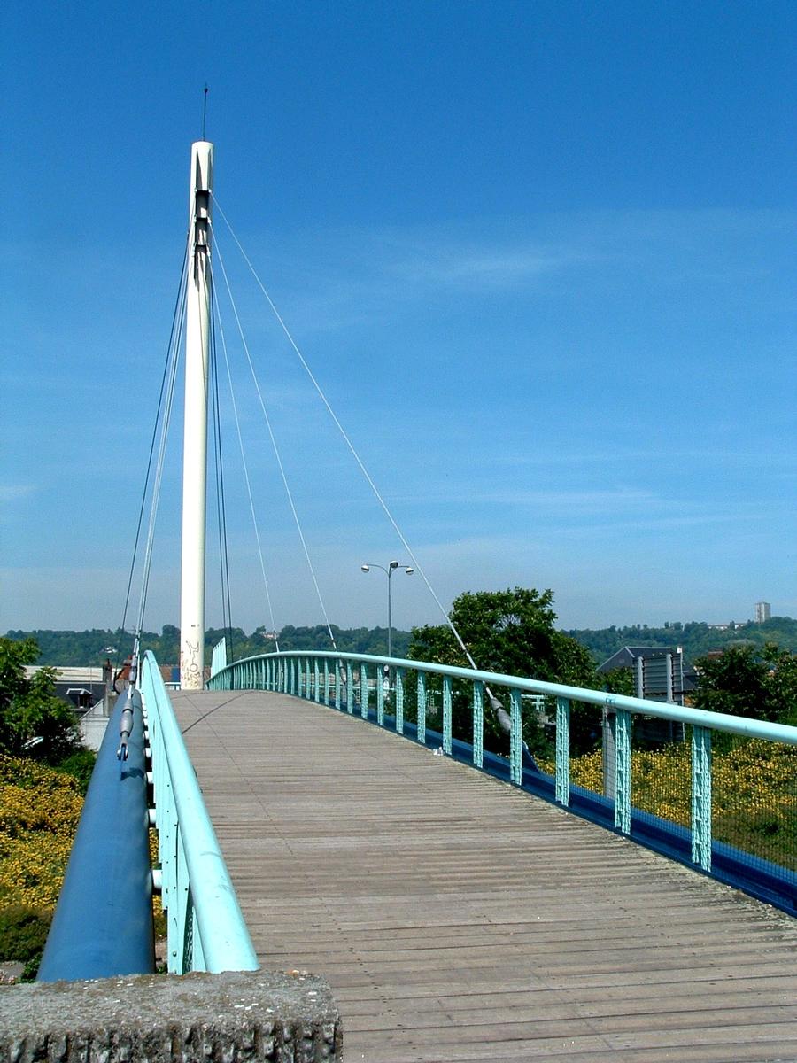 Cable-stayed footbridge, Petit-Quevilly 