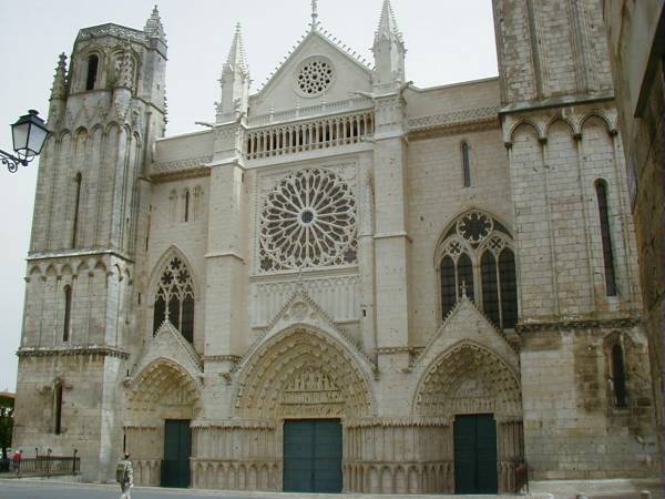Cathédrale Saint-Pierre de Poitiers.Façade occidentale 