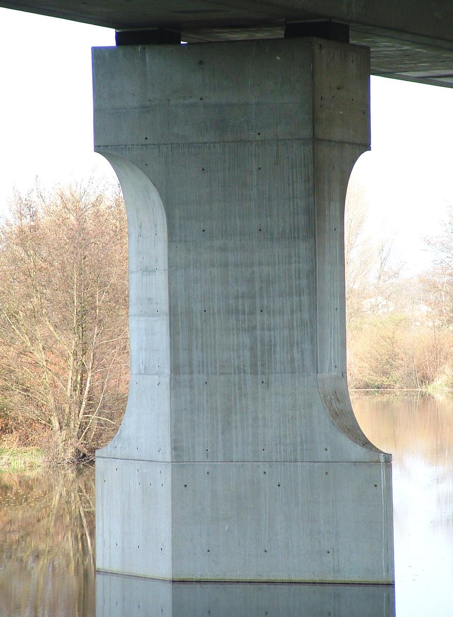 Arsac Bridge, near Andrézieux-Bouthéon (Autoroute A72) 